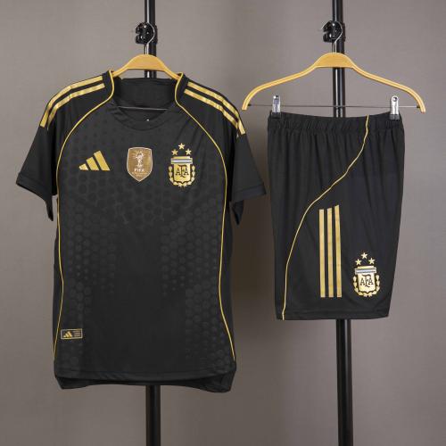 طقم منتخب الارجنتين 2025/2026