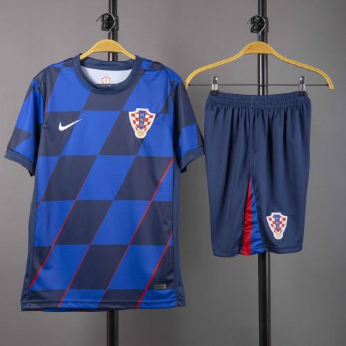 طقم كرواتيا الاحتياطي 2024/2025