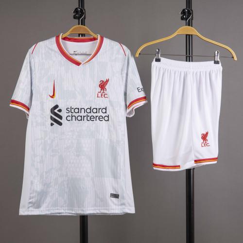 طقم ليفربول الاحتياطي 2024/2025