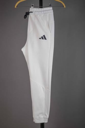 ترنك Adidas