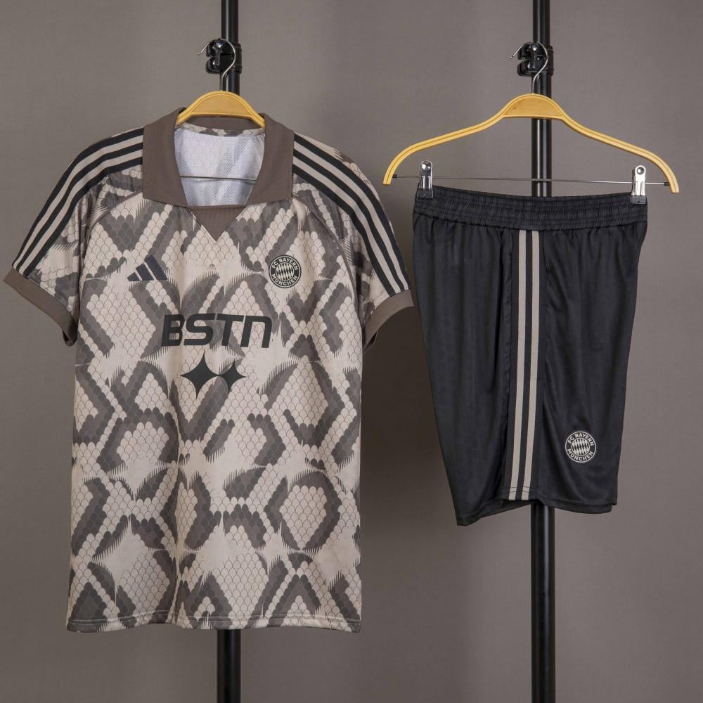 طقم بايرن ميونخ اصدار خاص 2025/2026