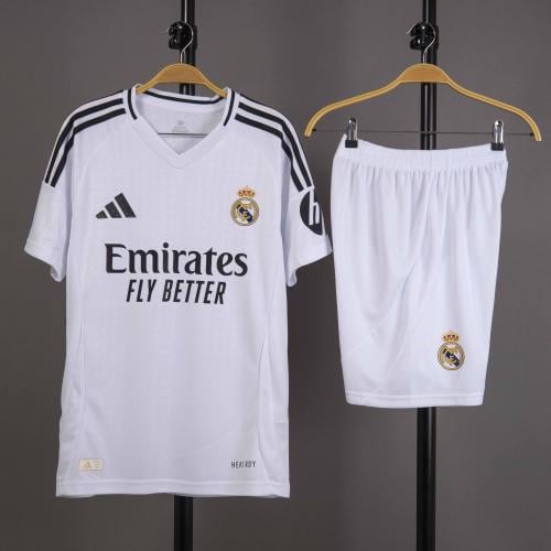 طقم ريال مدريد الاساسي 2024/2025