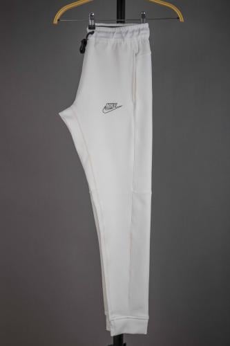 ترنك Nike