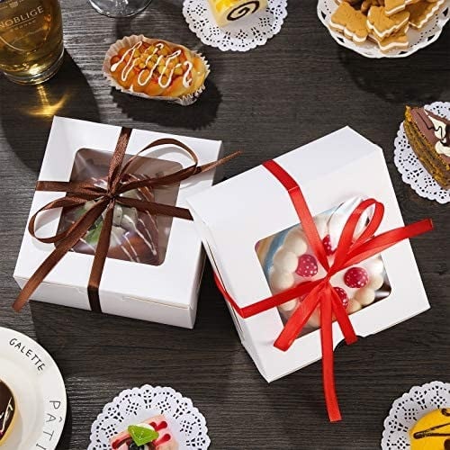 علب كيك ورقية مع نافذة شفافة مقاس 35×35×9 الشده 12 قطع