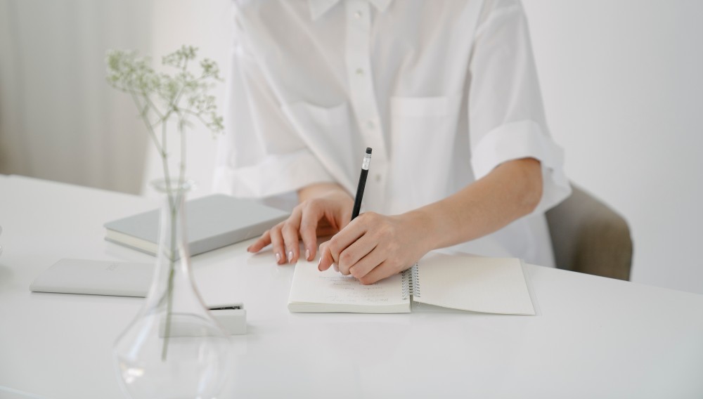 كيف اطور نفسي في كتابة المحتوى؟