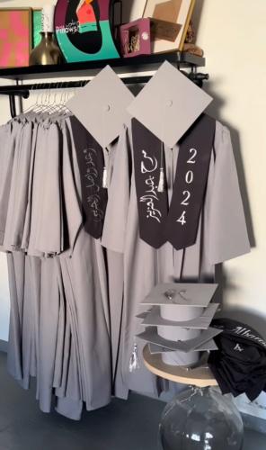 عباية تخرج بالاسم  2024  انيق جديد