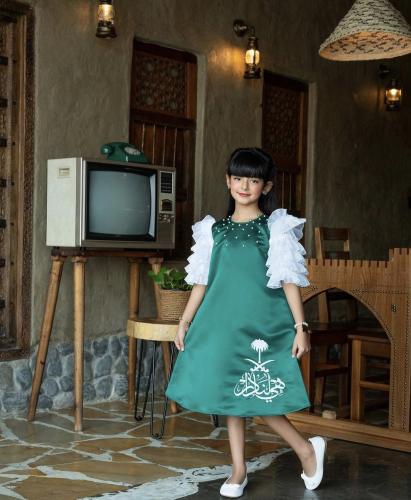 فستان وطني هي لنا دار