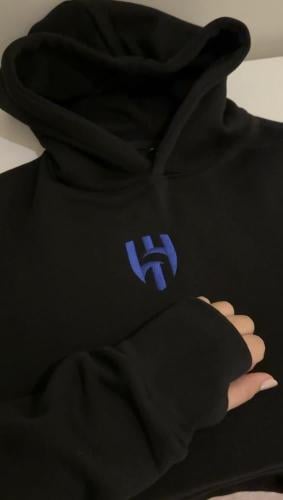 بلوفر مع فتحة اصبع متوفر لكل الانديه