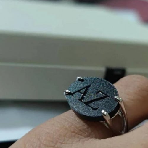 خاتم ملكي بالاسم والآحرف حسب الطلب