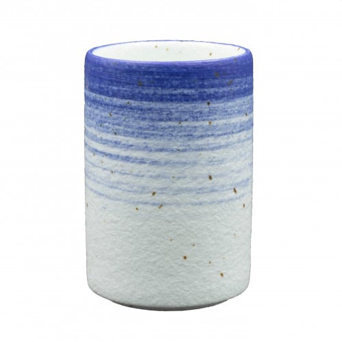 كوب ceramic أبيض وأزرق