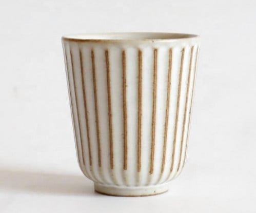 كوب ceramic عاجي