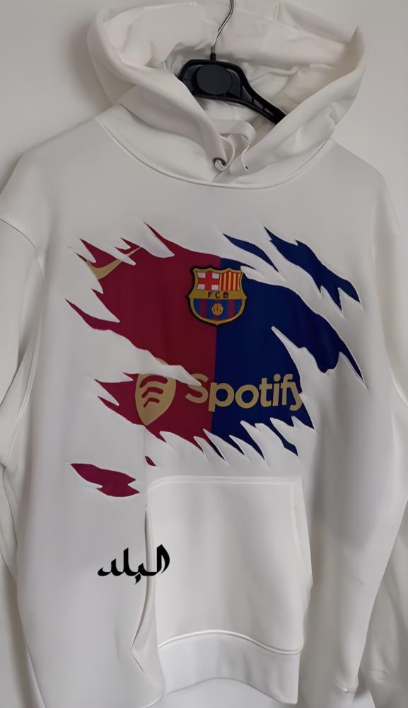 هودي ممزوج مع تيشيرت ناديك المفضل تصميم جديد