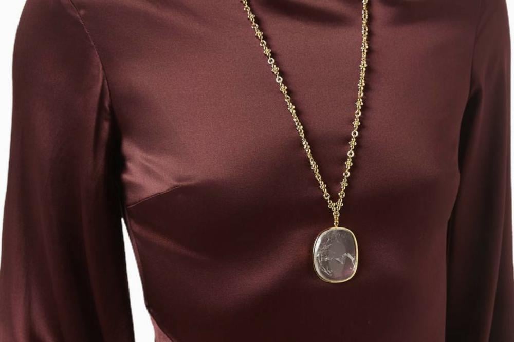 أفضل سلاسل ماركات عالمية للنساء في السعودية 2025