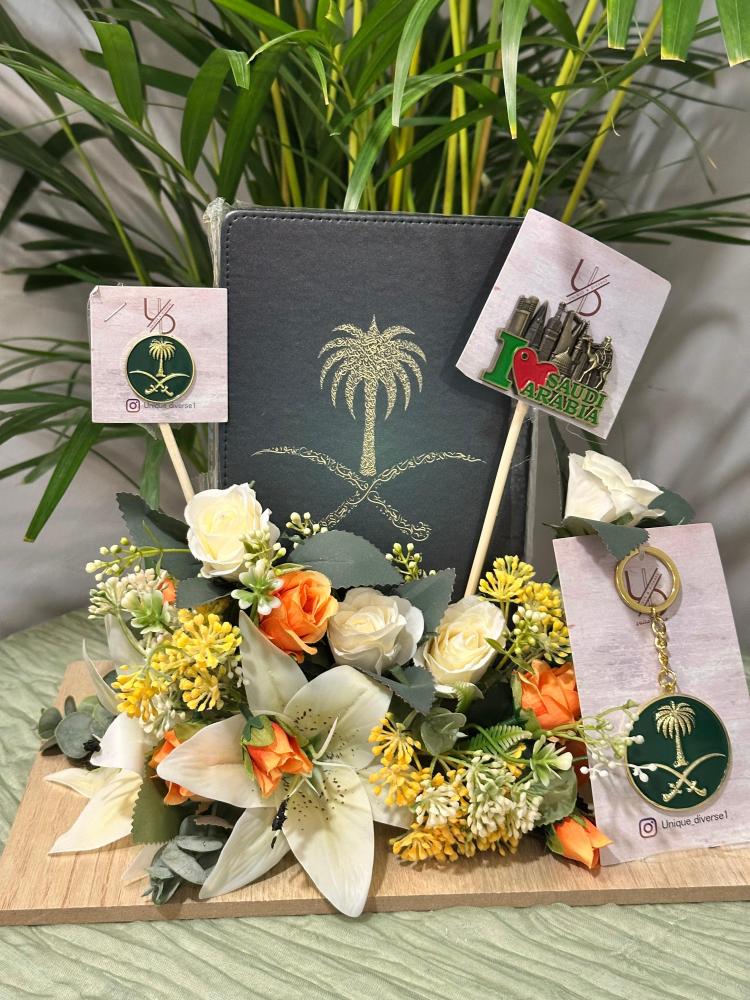 هدية السيفين والنخلة لليوم الوطني