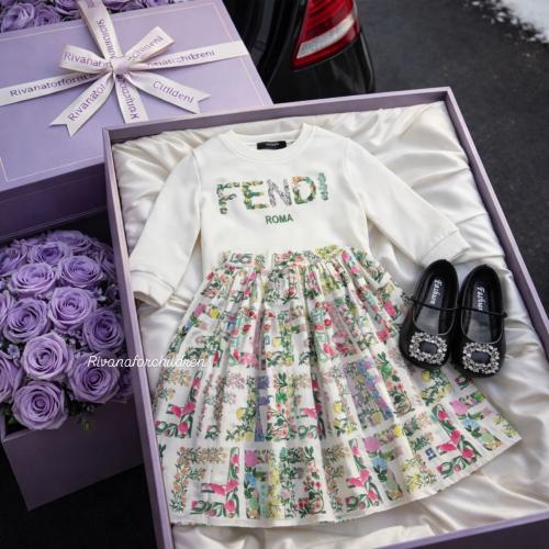 تيور بناتي خريفي بألوان زاهية أنيقة