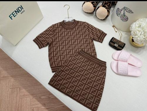 تيور بناتي أنيق ومميز من قطعتين