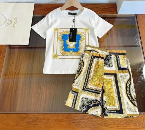 طقم  من قطعتين