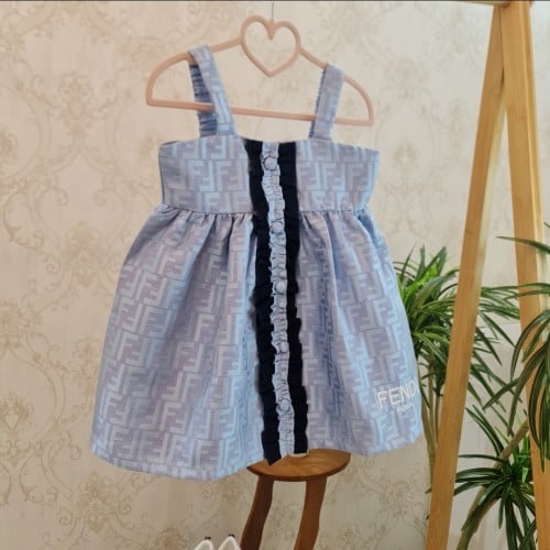 فستان بناتي ناعم وأنيق