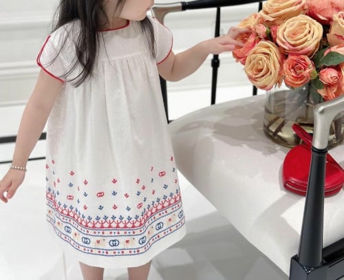 فستان بناتي بتطريز أنيق