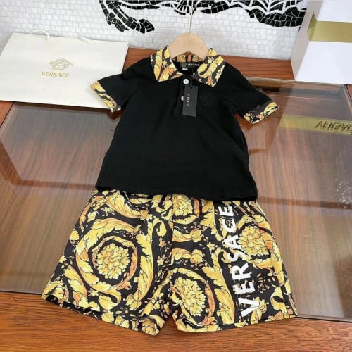 طقم  ولادي جميل من قطعتين