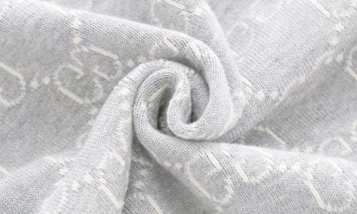 بطانية  رمادي