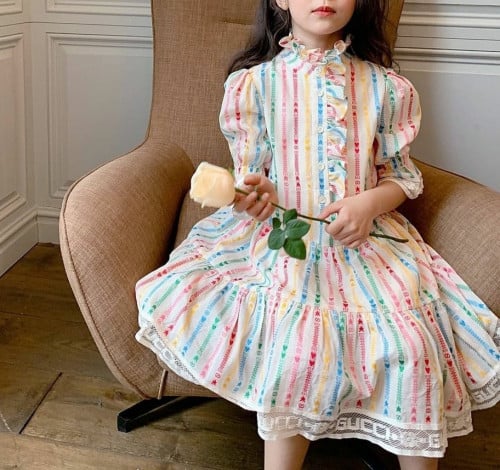 فستان  بألوان أنيقه