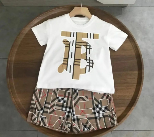 طقم ولادي من قطعتين