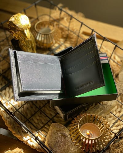 محفظة تومي