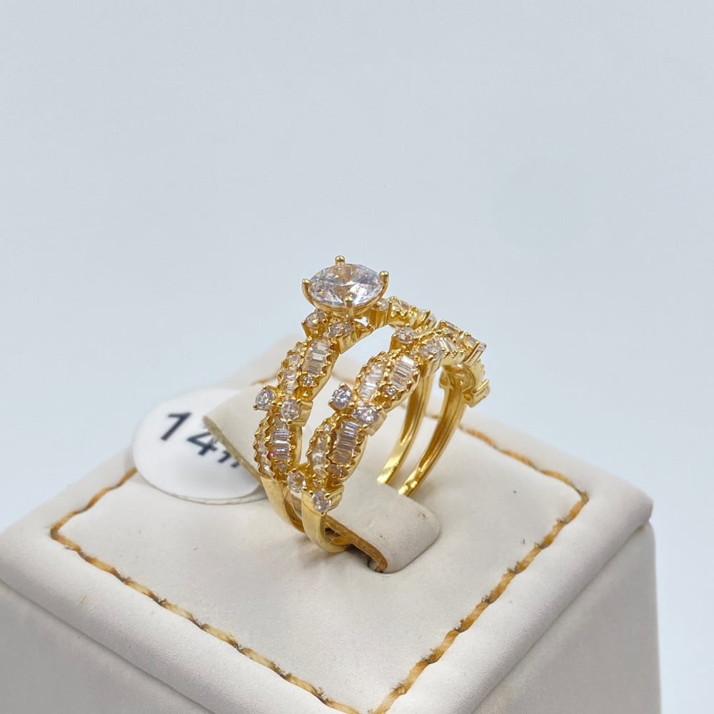 خاتم توينز من الذهب عيار 18 الوزن 3.7 جرام