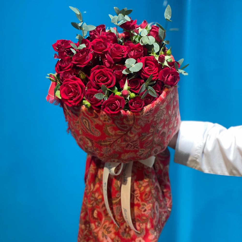 باقة ورد طبيعيه كشميري