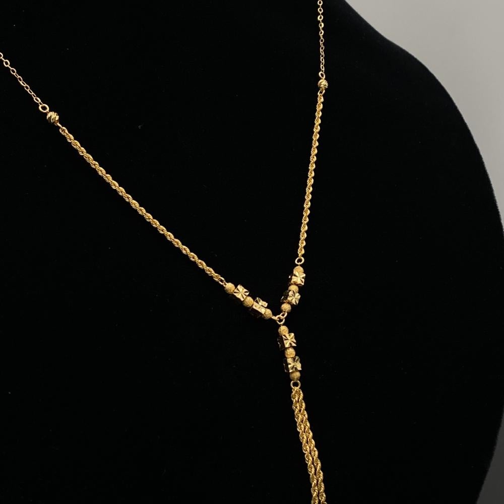 عقد ذهب عيار 21 الوزن 3.65 جرام