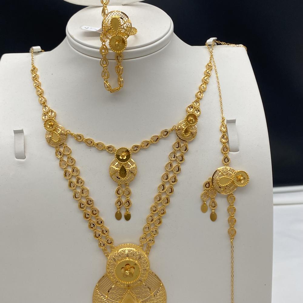 طقم ذهب ملكي عيار 21 رفاهية تليق بيك الوزن  72.8 جرام