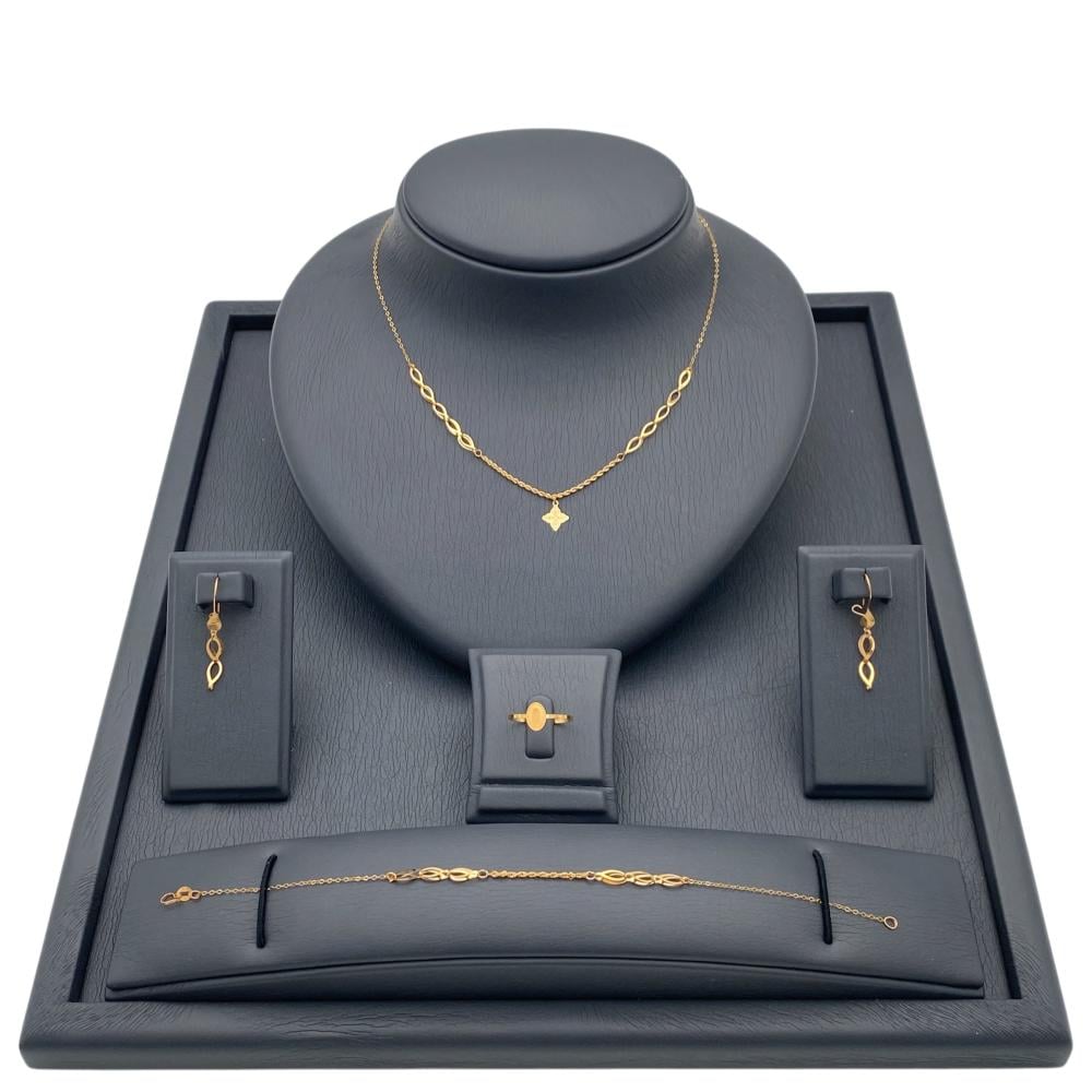 طقم ذهب عيار 21 الوزن 2.34 جرام