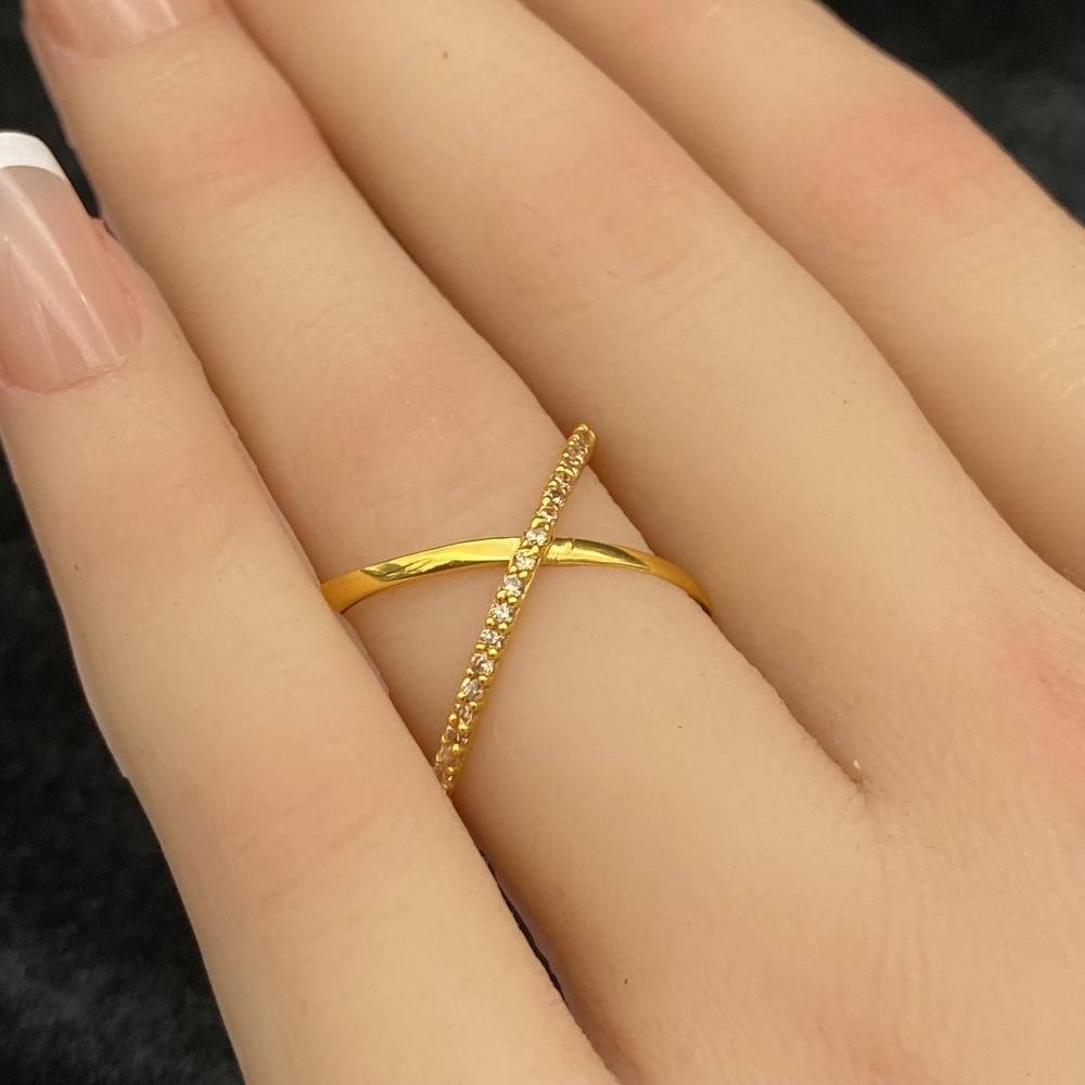 21 karat gold ring, weight 0.89 grams