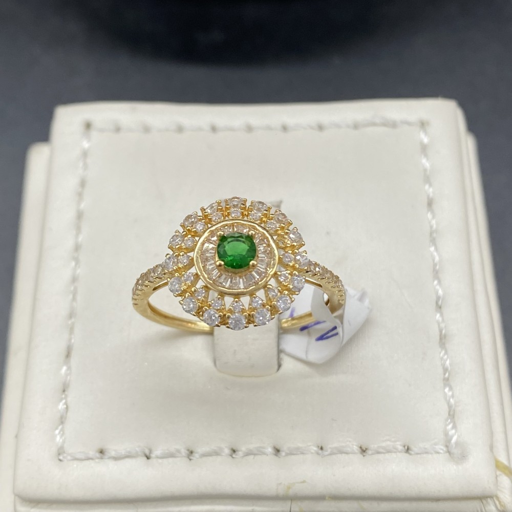 طقم ذهب عيار 18 الوزن 21.77 جرام