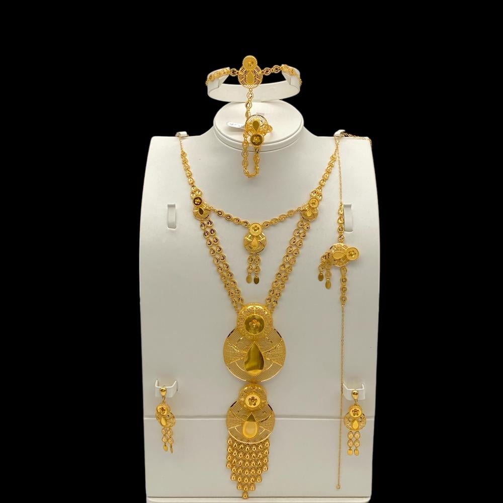 طقم ذهب ملكي عيار 21 رفاهية تليق بيك الوزن  72.8 جرام