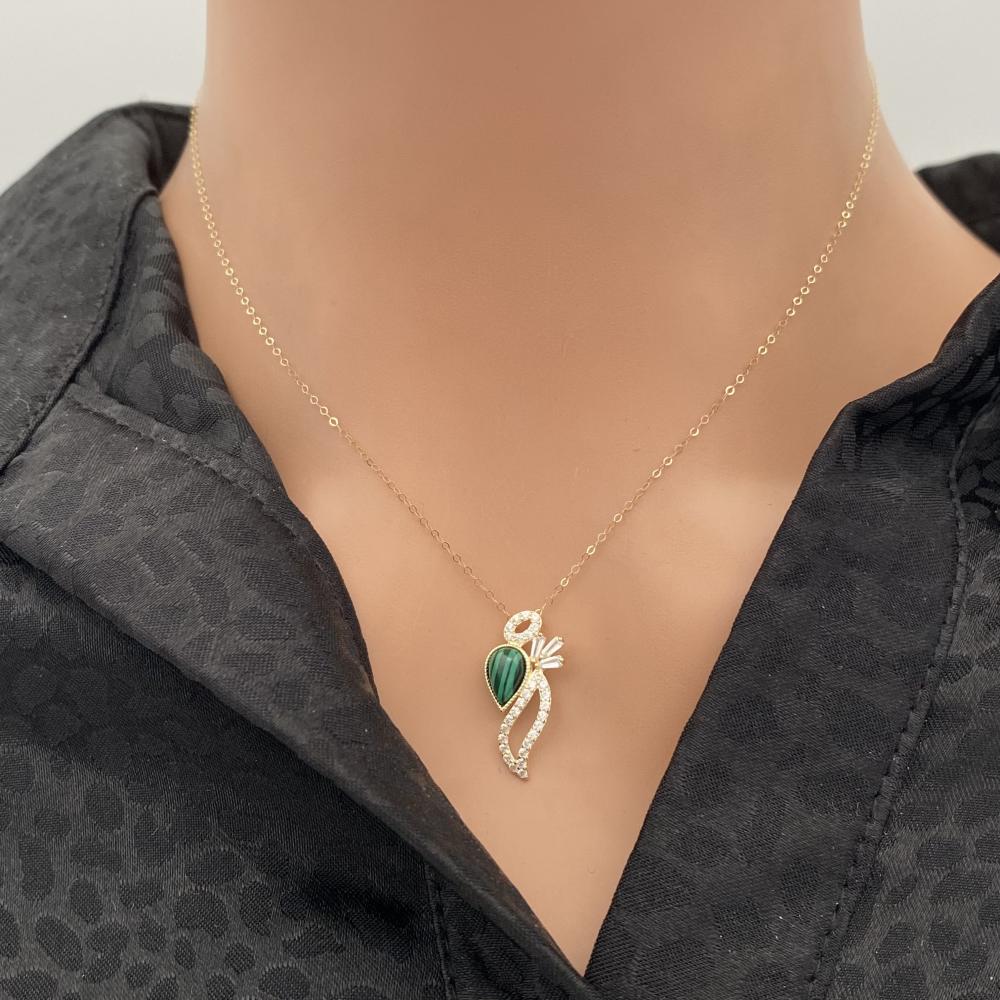 عقد ذهب عيار 18 الوزن 1.08 جرام