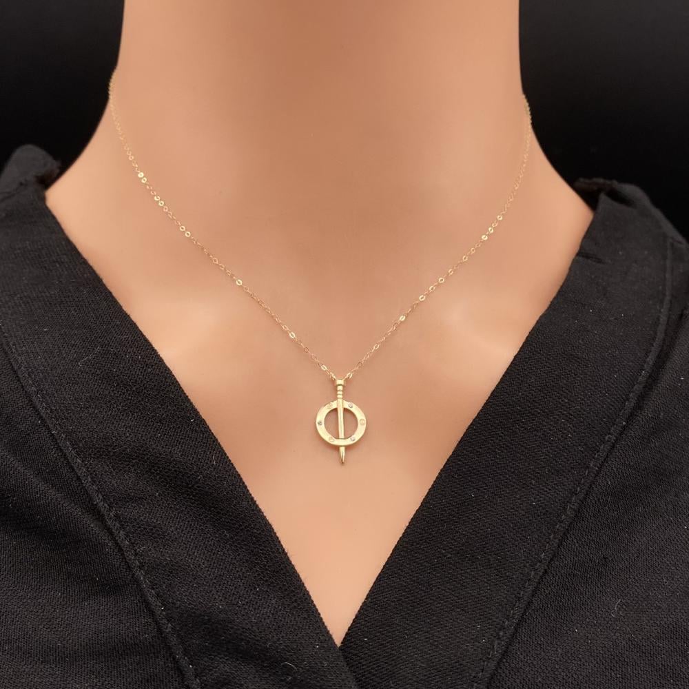 عقد ذهب عيار 18 الوزن 0.93 جرام