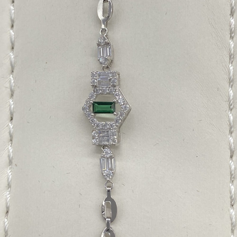 طقم ذهب عيار 18 الوزن 19.27 جرام