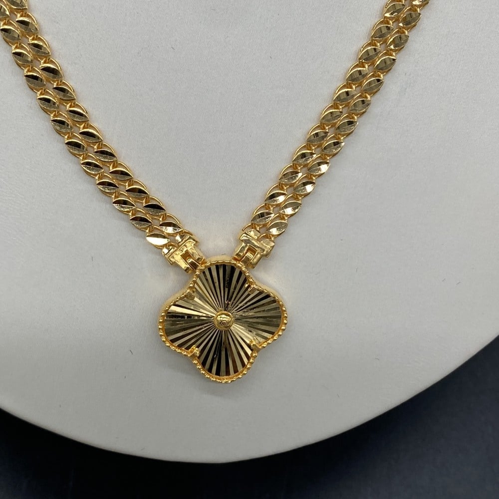 طقم ذهب عيار 21 الوزن 20.08 جرام