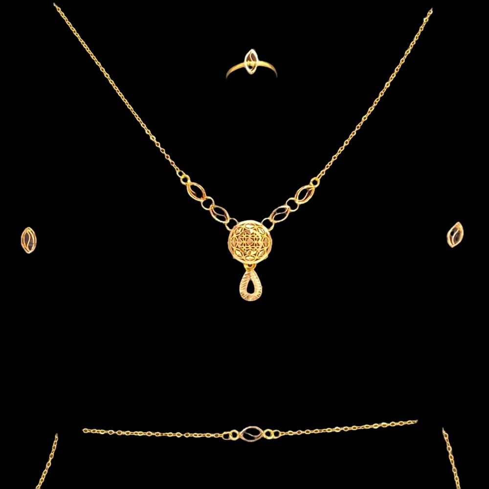 طقم  ذهب عيار 21 الوزن 4.8 جرام