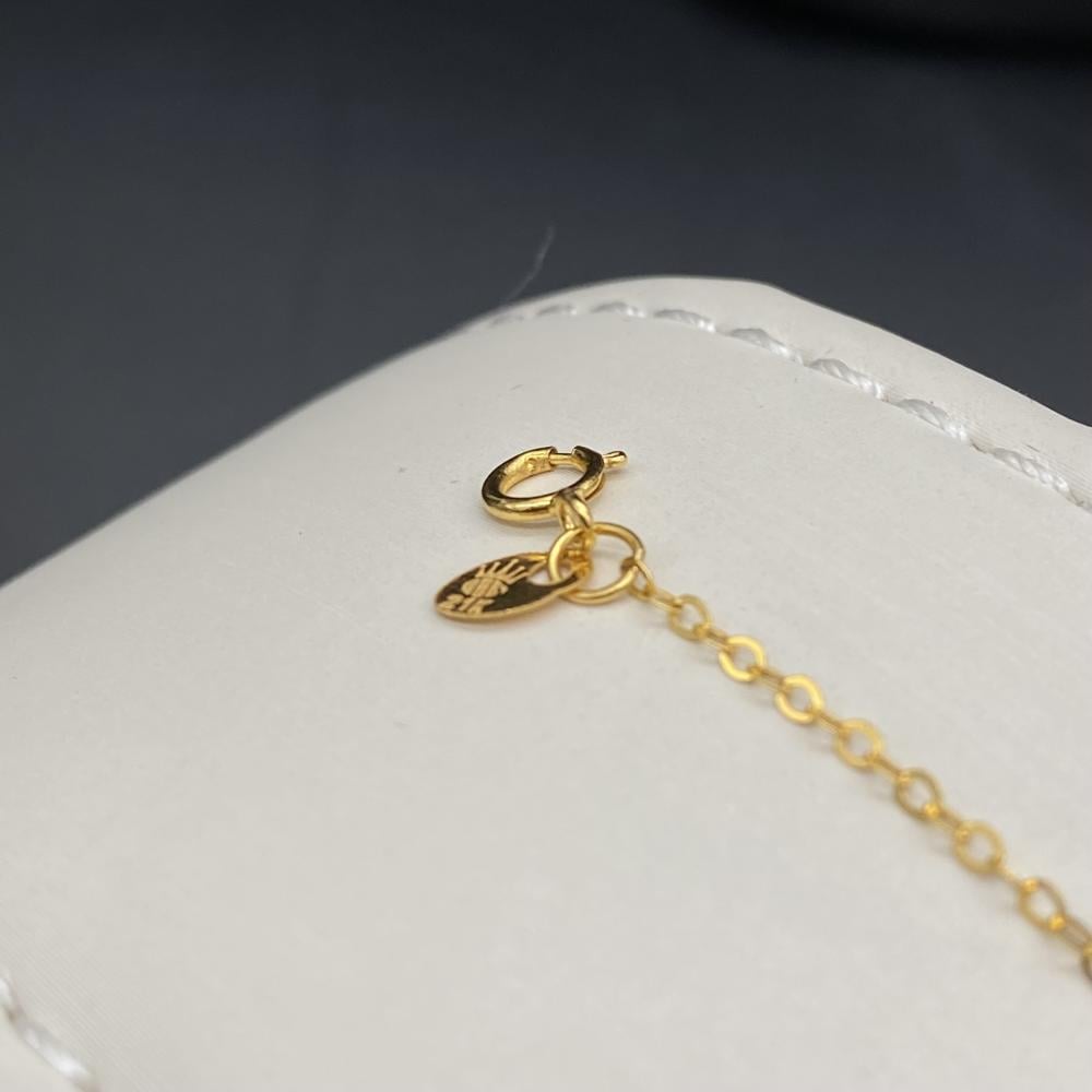 21 karat gold bracelet, weight 1.82 grams