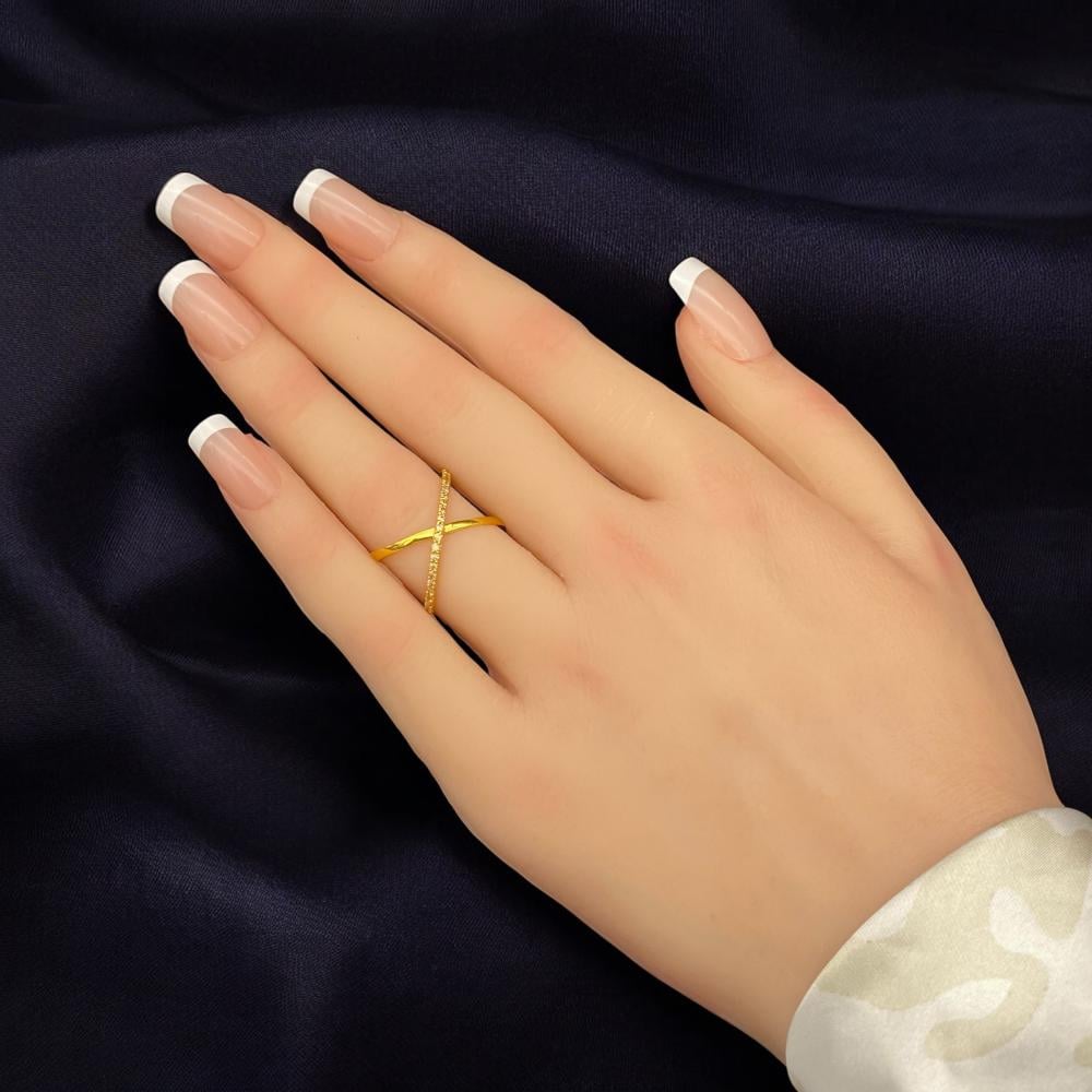 21 karat gold ring, weight 0.89 grams