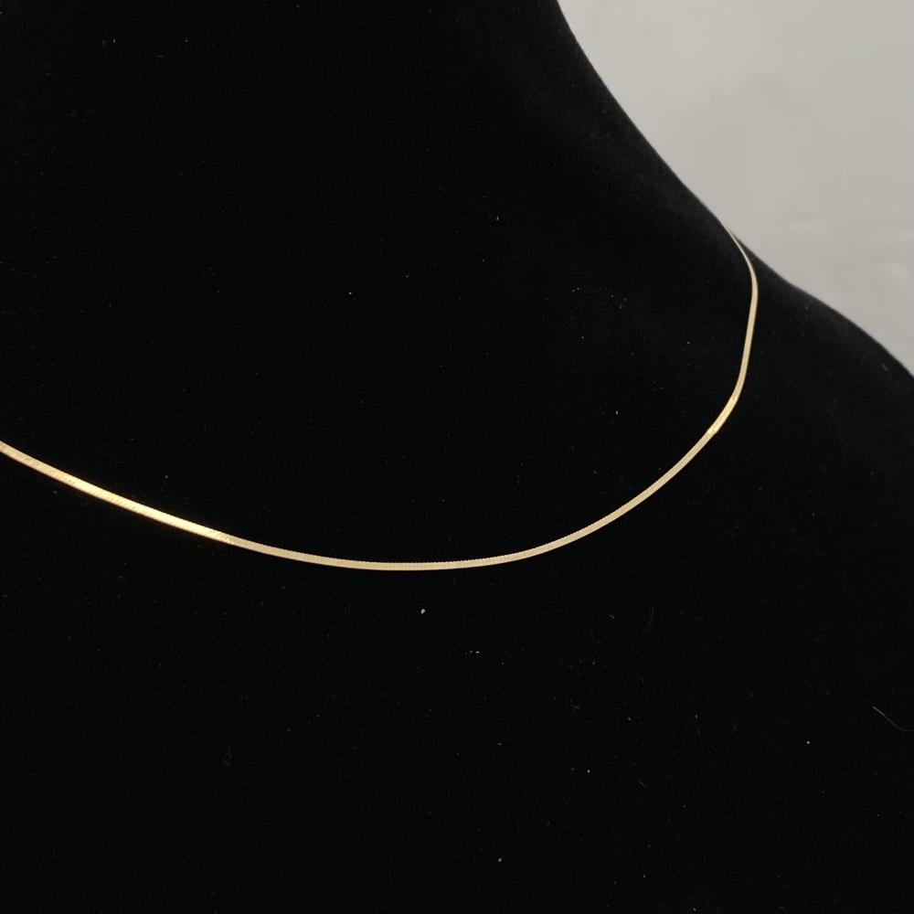 18k gold flat necklace, weight 0.86 grams