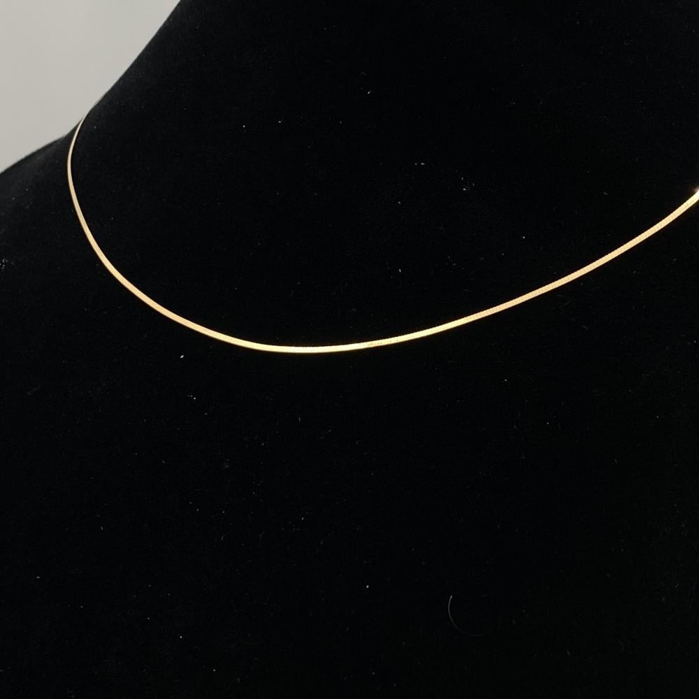 18k gold flat necklace, weight 0.86 grams