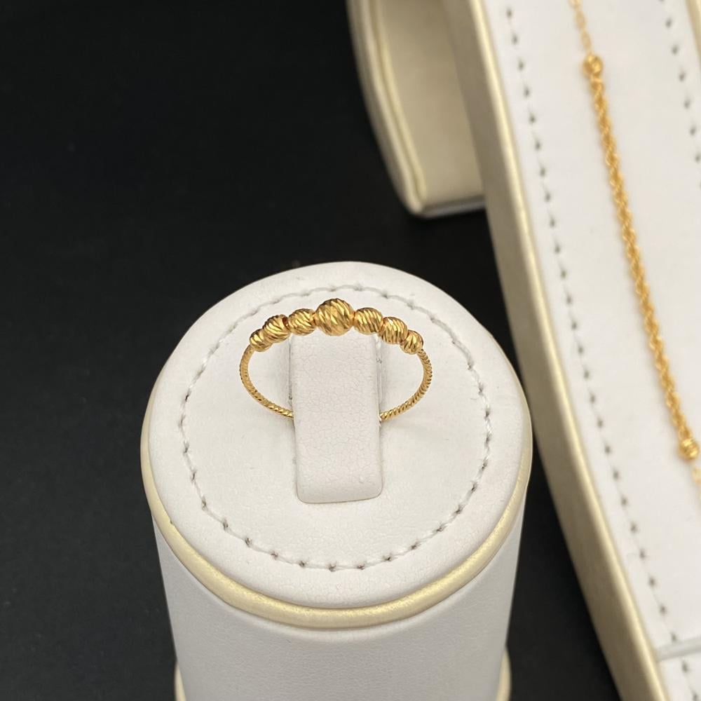 طقم ذهب عيار 21 الوزن 9.52 جرام