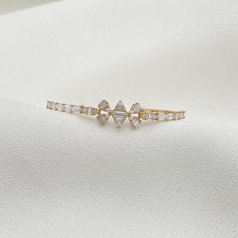 اسواره اطفال ذهب عيار 18 الوزن 2 جرام