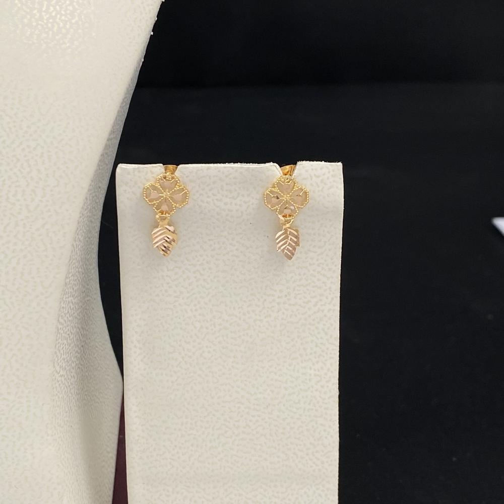 نصف طقم ذهب عيار 21 الوزن 4.30 جرام