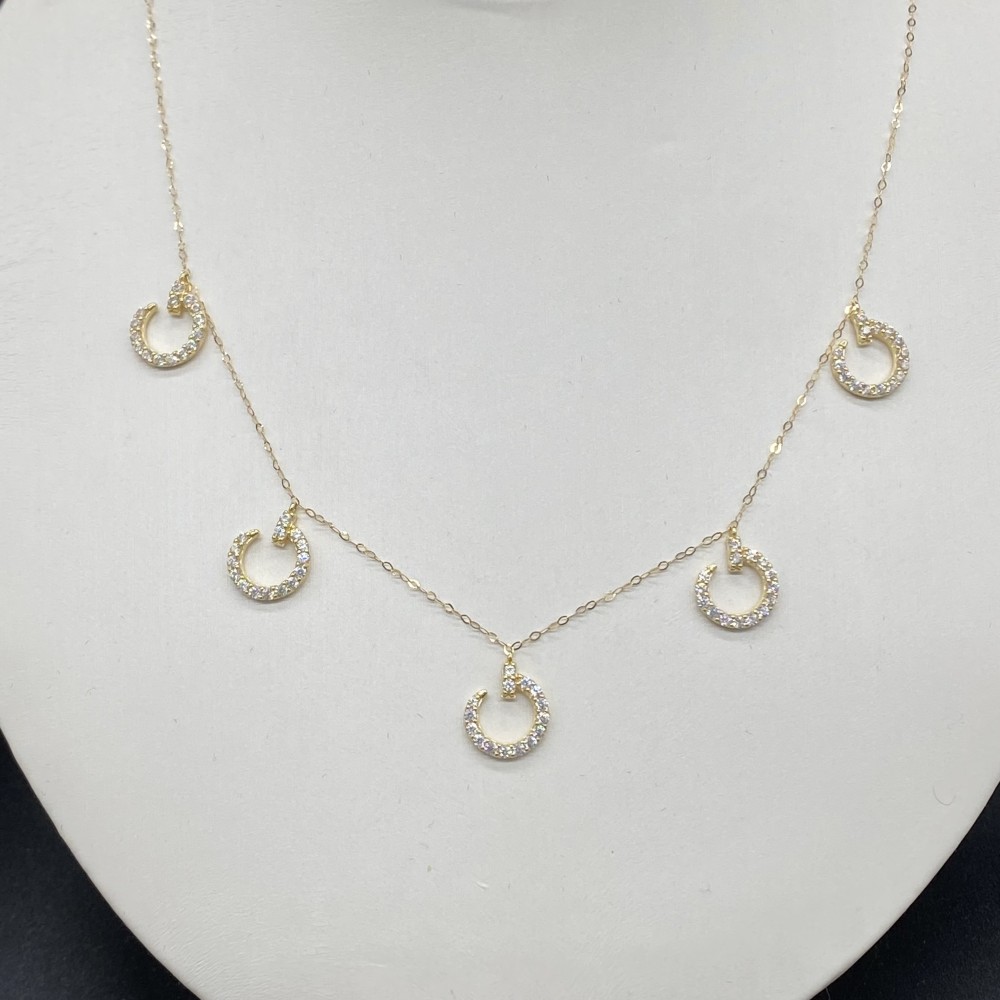 طقم ذهب عيار 18 الوزن 4.45 جرام