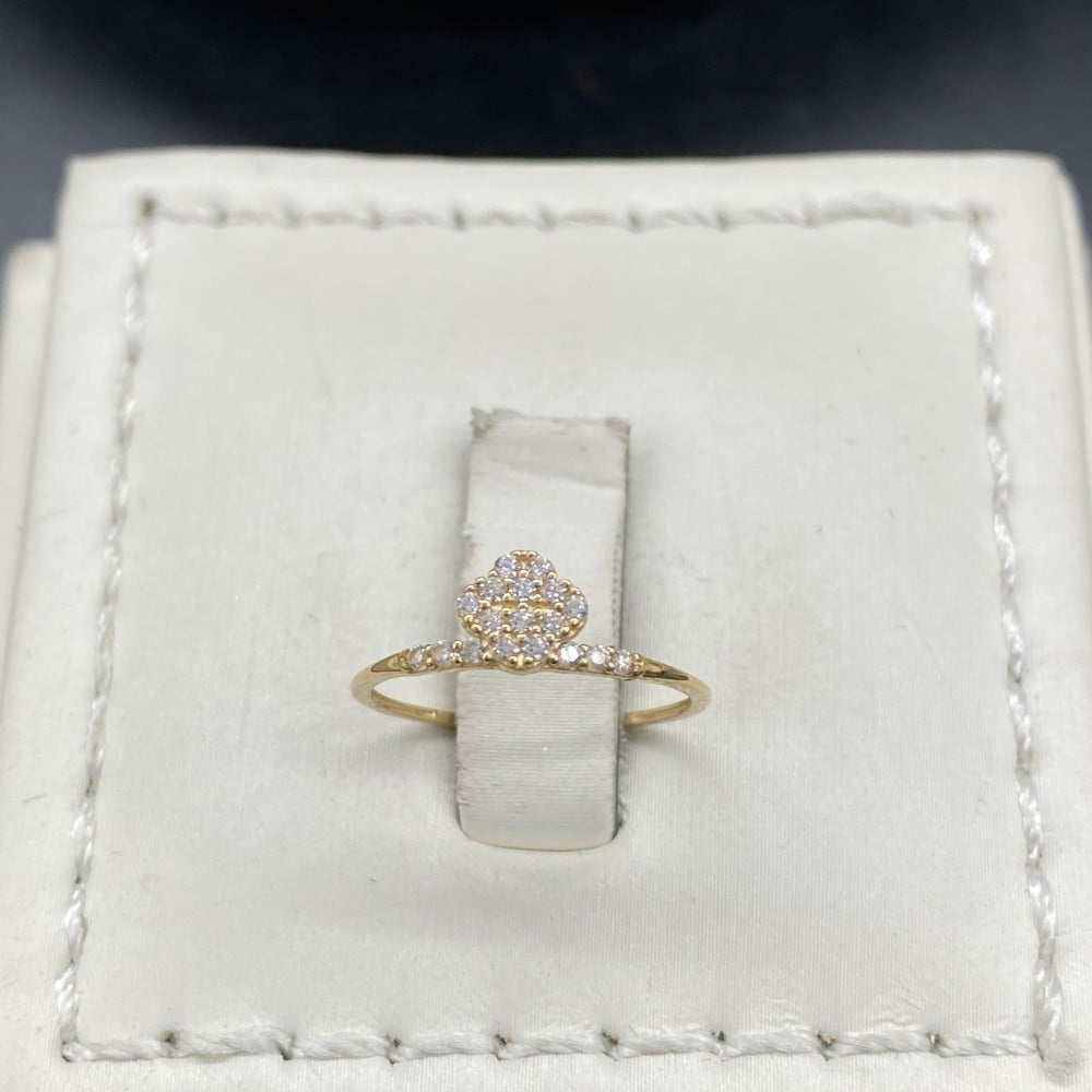 طقم ذهب أطفال بتصميم جذاب عيار 18 مثالي للهدايا الوزن 1.58 جرام